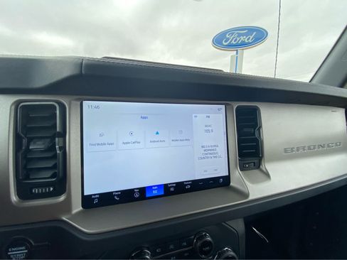 Used 2025 Ford Bronco Outer Banks AWD/4WD image 35