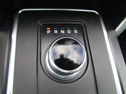 Used 2019 Land Rover Discovery Sport HSE image 34