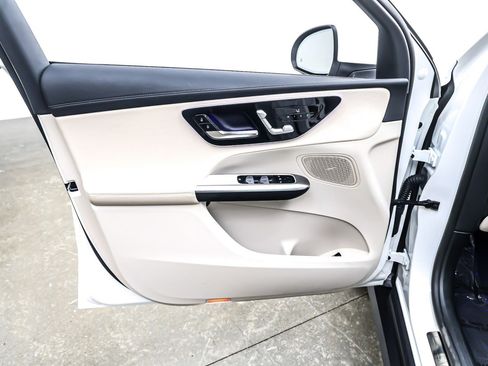 Certified 2025 Mercedes-Benz GLC 350e GLC 350e 4MATIC SUV image 23