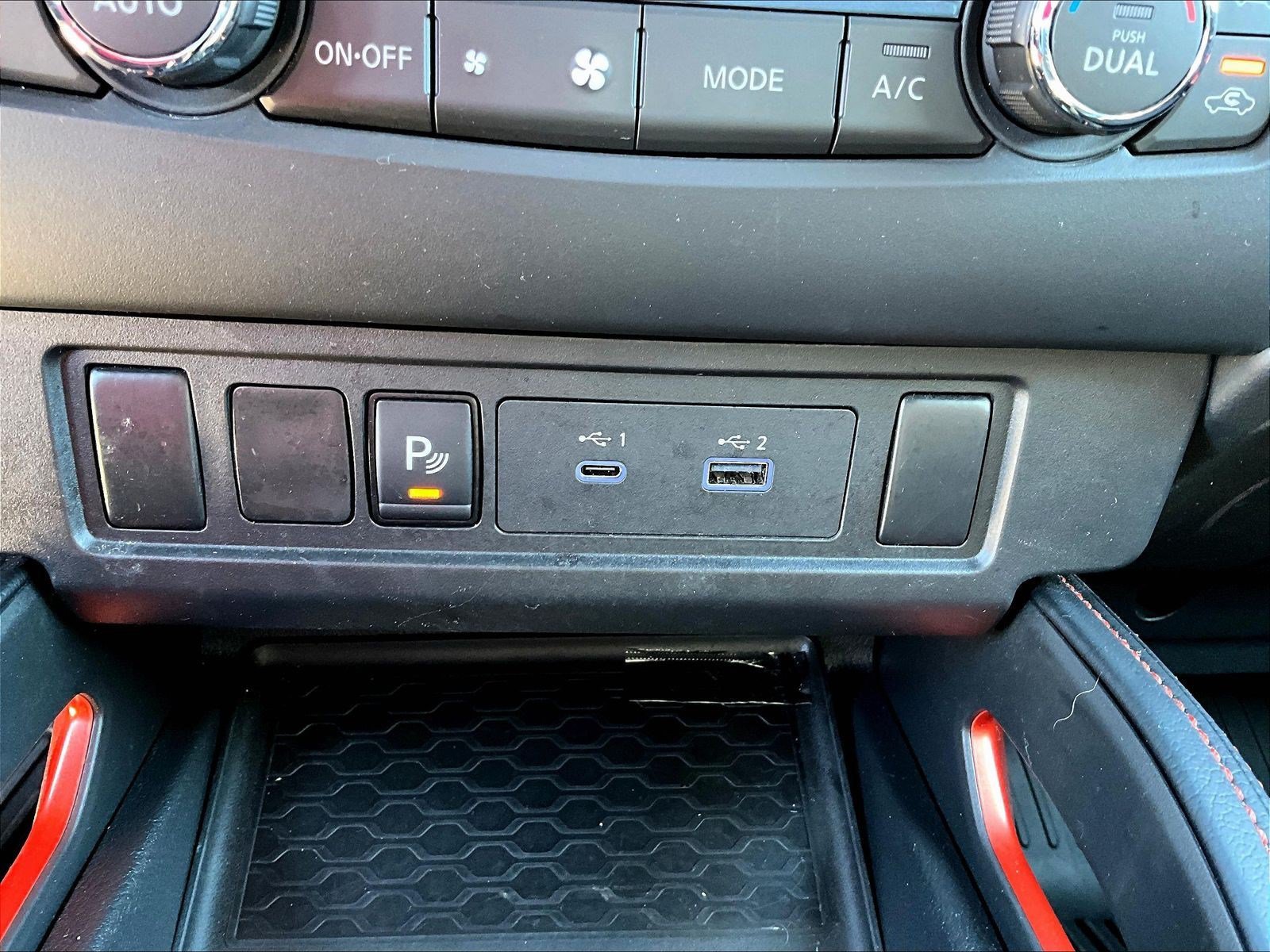 Certified 2025 Nissan Frontier PRO-4X w/ Interior Protection Package AWD/4WD image 17