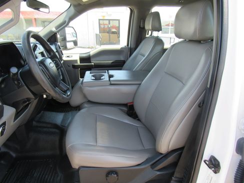 Used 2020 Ford F350 4x4 Crew Cab Super Duty image 9
