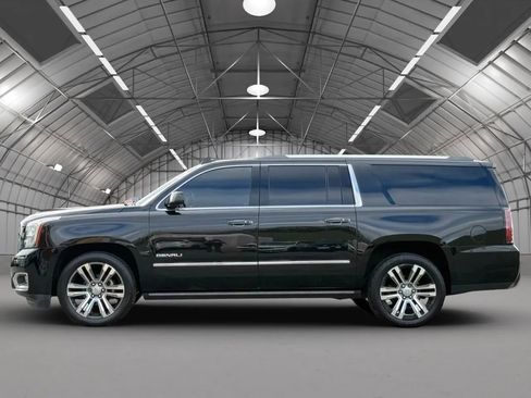 Used 2017 GMC Yukon XL Denali w/ Open Road Package image 4