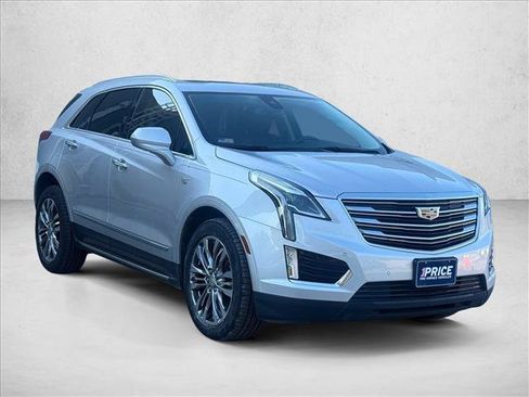 Used 2018 Cadillac XT5 Premium Luxury FWD image 3