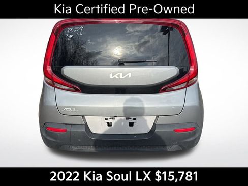 Certified 2022 Kia Soul LX w/ Technology Package image 5