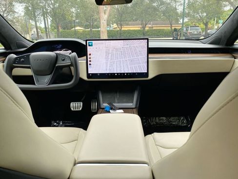 Used 2023 Tesla Model S Standard Range image 22