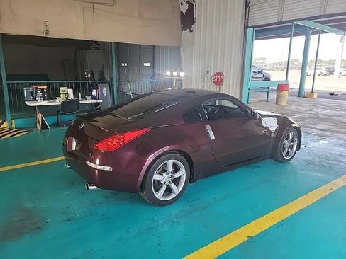 Used 2006 Nissan 350Z Coupe w/ (K96) Aerodynamics Pkg RWD image 4