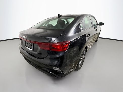 Used 2024 Kia Forte LXS FWD image 4