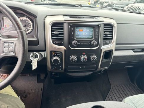 Used 2018 RAM 1500 Classic SLT image 22