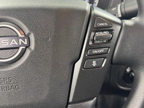 Certified 2025 Nissan Frontier SV AWD/4WD image 21