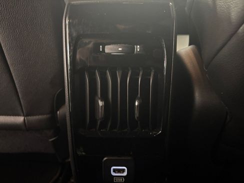 Used 2025 Jeep Compass Limited image 9