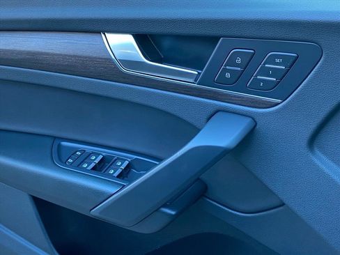 Used 2023 Audi Q5 2.0T Premium image 19