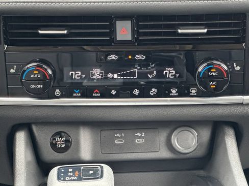 Used 2025 Nissan Rogue SL w/ Tech Package AWD/4WD image 28