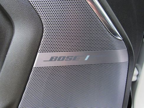 Used 2023 GMC Yukon XL Denali Ultimate image 11