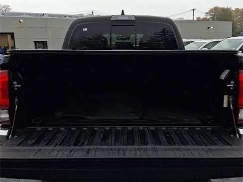 Used 2023 Toyota Tacoma TRD Sport image 28