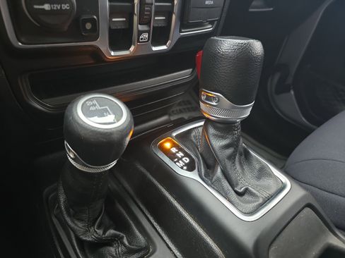 Used 2020 Jeep Gladiator Sport w/ Quick Order Package 24S image 26