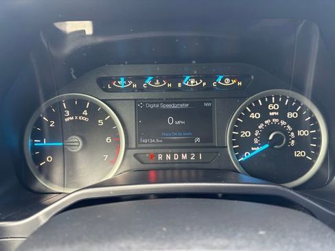 Used 2015 Ford F150 XLT w/ Equipment Group 302A Luxury image 15