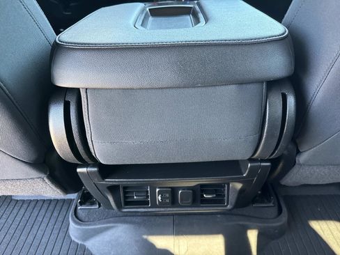 Used 2020 Chevrolet Silverado 1500 LT Trail Boss w/ Convenience Package image 21