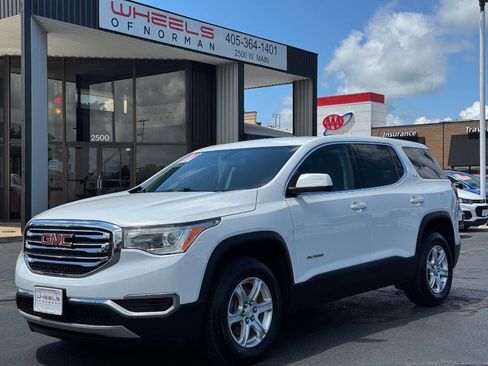 Used 2017 GMC Acadia SLE AWD/4WD image 1