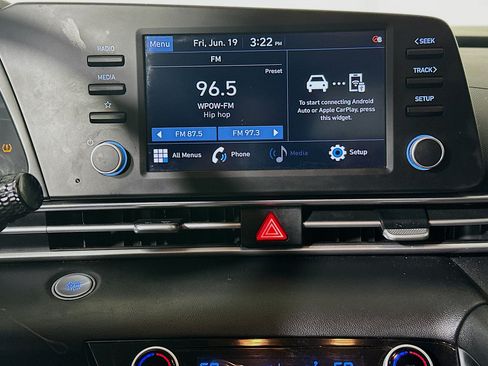 Used 2022 Hyundai Elantra SEL FWD image 24