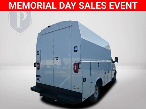 New 2025 Chevrolet Express 3500 w/ Power Convenience Package RWD image 7