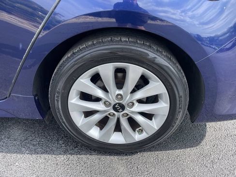 Used 2018 Kia Optima S FWD image 8