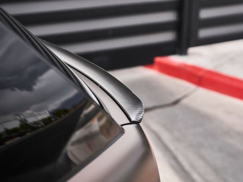 Used 2024 Land Rover Range Rover Long Wheelbase SE image 17