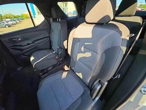 Used 2023 Chevrolet Traverse LT w/ LPO, Floor Liner Package AWD/4WD image 24