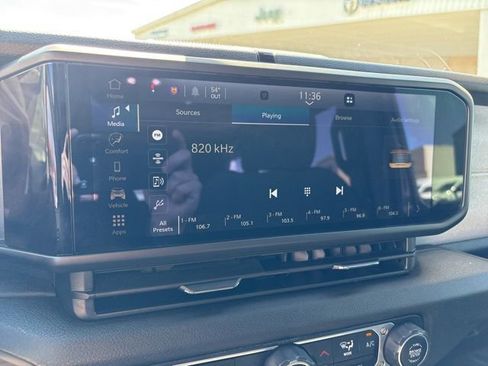 Used 2024 Jeep Wrangler Willys image 31