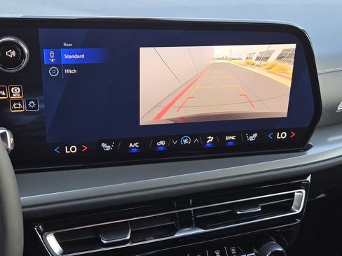 New 2027 Chevrolet Traverse LT FWD image 19