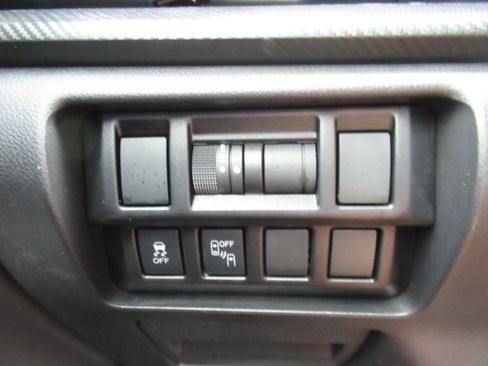 Used 2022 Subaru Impreza 2.0i Premium w/ Popular Package #2 AWD/4WD image 22