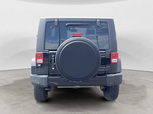 Used 2017 Jeep Wrangler Sport AWD/4WD image 4