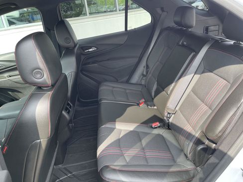 Used 2024 Chevrolet Equinox RS w/ LPO, Floor Liner Package FWD image 35