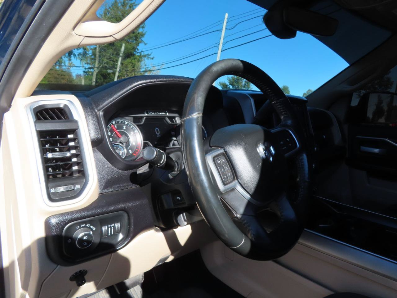 Used 2020 RAM 2500 Big Horn w/ Level 2 Equipment Group AWD/4WD image 28