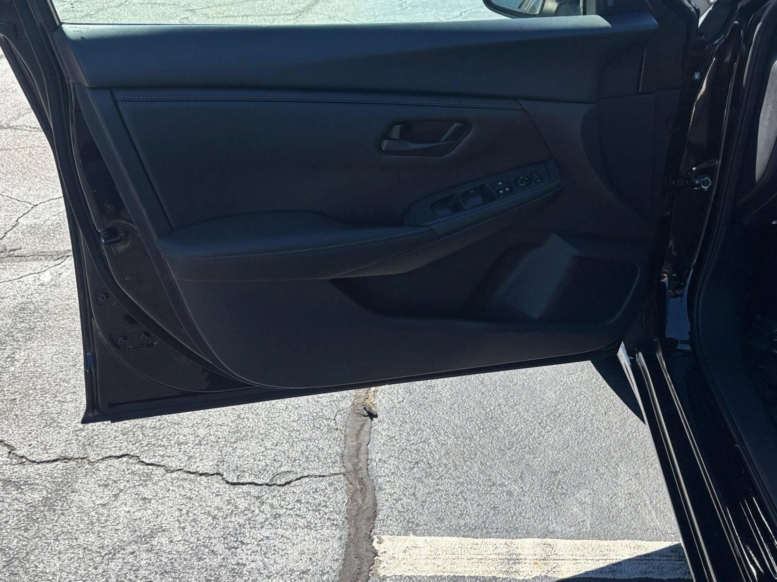 Used 2025 Nissan Sentra S FWD image 18