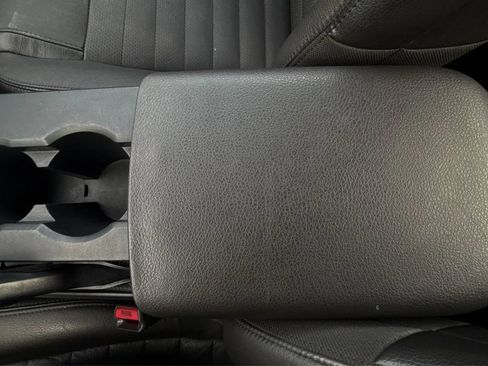 Used 2006 Ford Mustang GT Premium RWD image 27