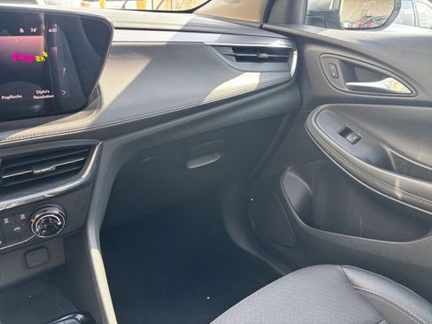 Used 2025 Buick Encore GX Preferred image 34