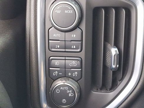 Used 2022 Chevrolet Silverado 1500 RST image 25