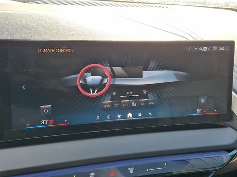 Used 2025 BMW X3 xDrive30i w/ Premium Package image 16