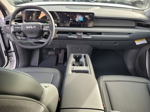 New 2026 Kia EV9 Light image 8