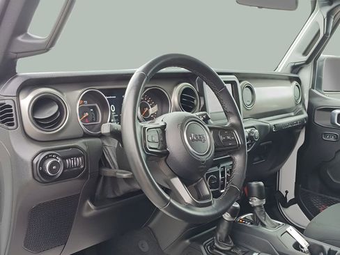 Used 2021 Jeep Wrangler Unlimited Sport AWD/4WD image 12