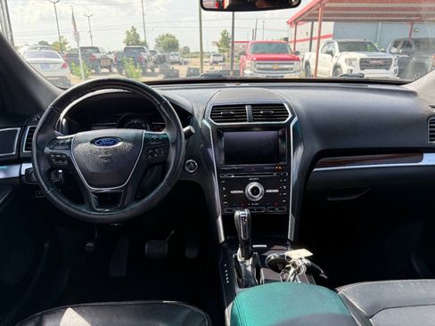 Used 2013 Ford F150 Lariat w/ Mid Equipment Group RWD image 17