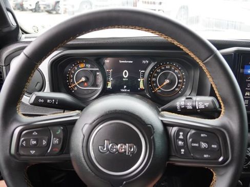 Used 2025 Jeep Wrangler Sport AWD/4WD image 21