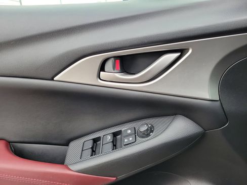 Used 2018 MAZDA CX-3 Touring image 18