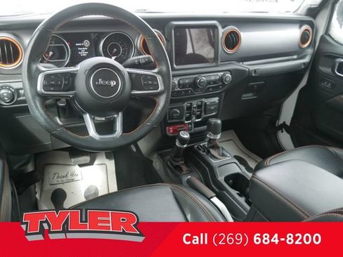 Used 2022 Jeep Gladiator Mojave w/ Cold Weather Group AWD/4WD image 40