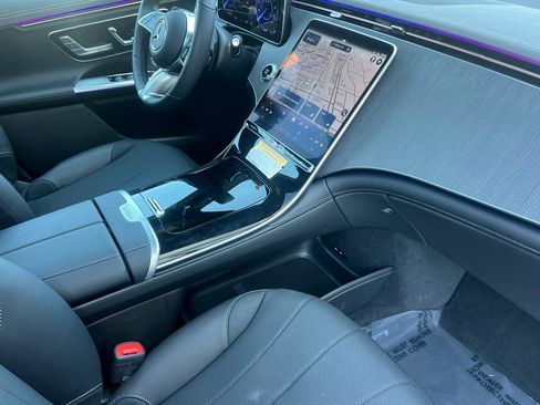 New 2026 Mercedes-Benz EQE 320 4MATIC SUV image 27