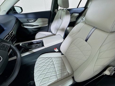 New 2026 Nissan Sentra SL w/ Floor Mat Package FWD image 11