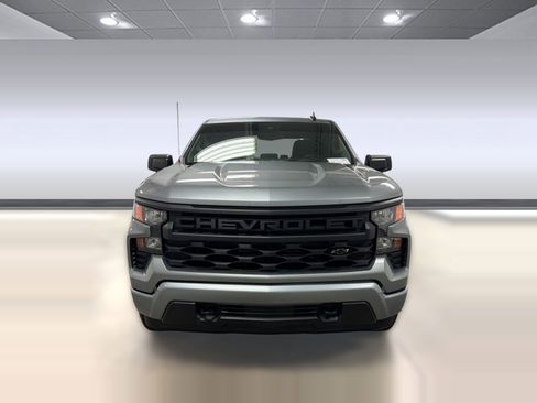 Used 2025 Chevrolet Silverado 1500 Custom w/ Turbomax Blackout Package RWD image 5