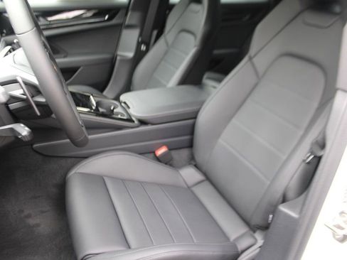 New 2025 Porsche Panamera 4 AWD/4WD image 5