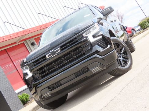 Used 2023 Chevrolet Silverado 1500 RST w/ Convenience Package II image 10