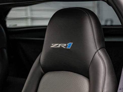 Used 2010 Chevrolet Corvette ZR1 w/ Preferred Equipment Group RWD image 44